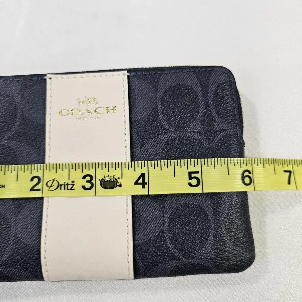 Coach Zip Denim Color Wristlet Wallet. Travel Vacation Night Out Bag - Picture 7 of 7